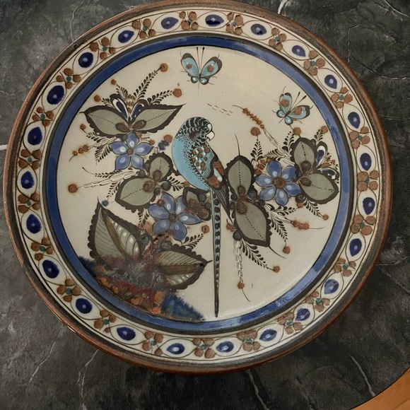 2 Vintage Ken Edwards signed 10 inch diameter stoneware plates. Great condition. - Picture 2 of 5